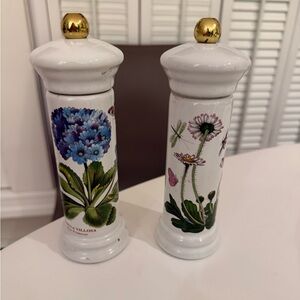 Portmeirion Botanical Ceramic Salt and Pepper Shaker Set with Gold Accents